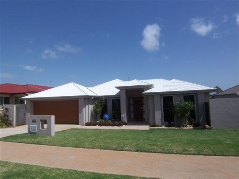 35 Hinchcliffe Drive, Kearneys Spring QLD 4350