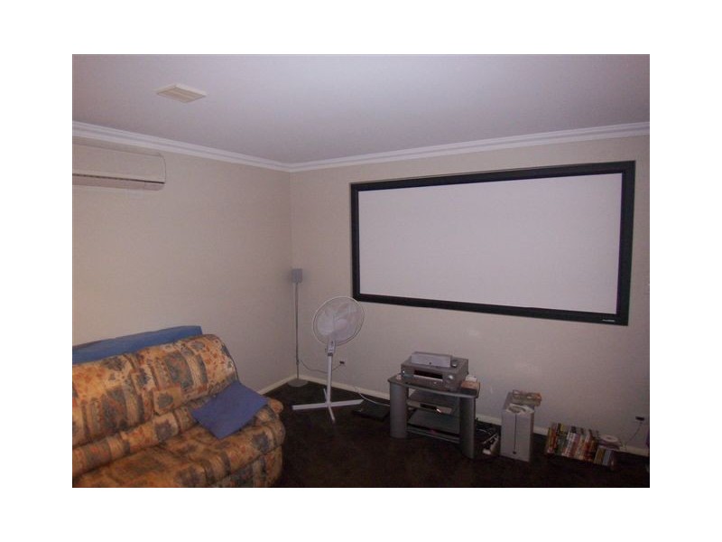 35 Hinchcliffe Drive, Kearneys Spring QLD 4350