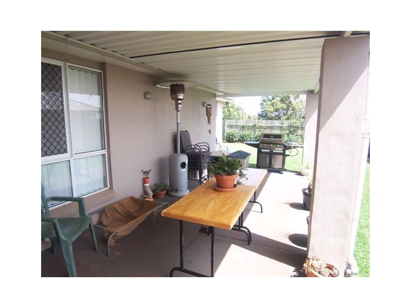 35 Hinchcliffe Drive, Kearneys Spring QLD 4350