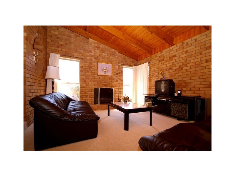 8 Merradong Court, Rangeville QLD 4350