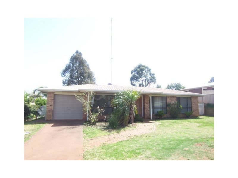 33 Poinciana Street, Newtown QLD 4350