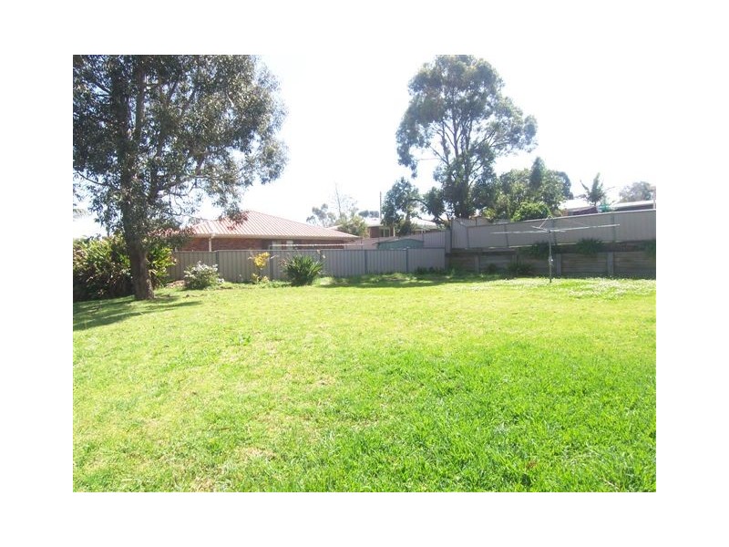 33 Poinciana Street, Newtown QLD 4350