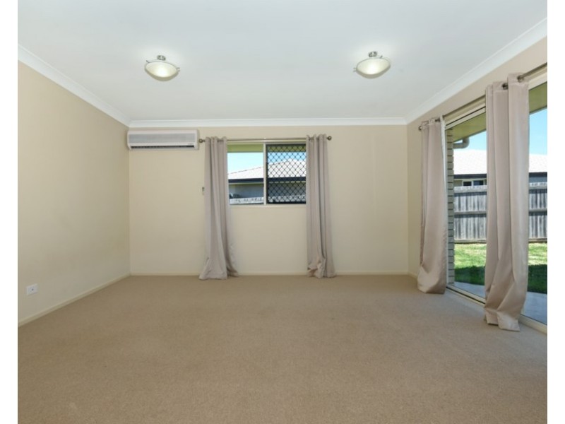 11 Quail Crescent, Highfields QLD 4352