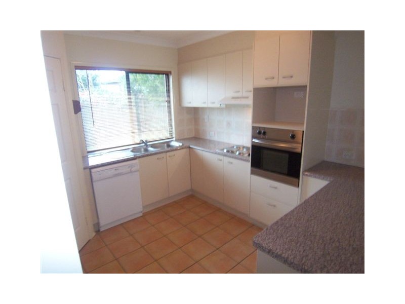 6 Vanham Close, Middle Ridge QLD 4350