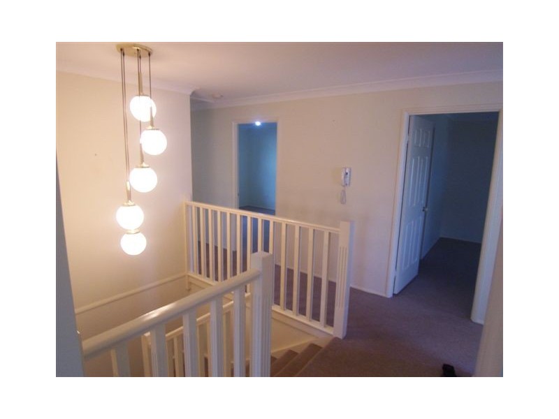 6 Vanham Close, Middle Ridge QLD 4350