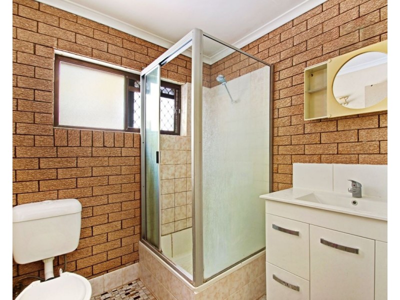 266 West Street, Kearneys Spring QLD 4350
