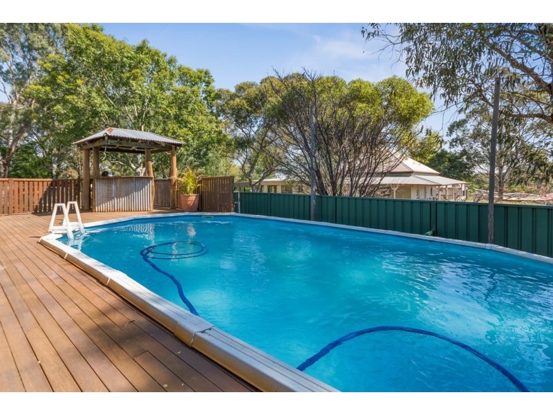 2 Fiona Street, Kingsthorpe QLD 4400