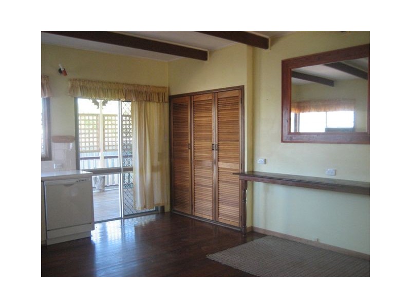 106 Holberton Street, Newtown QLD 4350