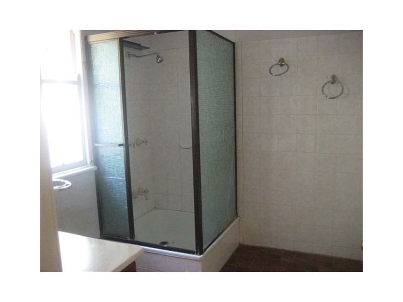 106 Holberton Street, Newtown QLD 4350