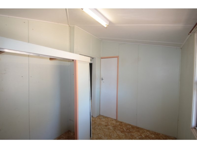 13 Rowland Court, Gowrie Mountain QLD 4350