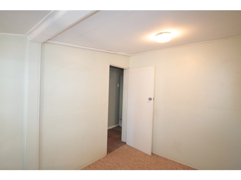 13 Rowland Court, Gowrie Mountain QLD 4350