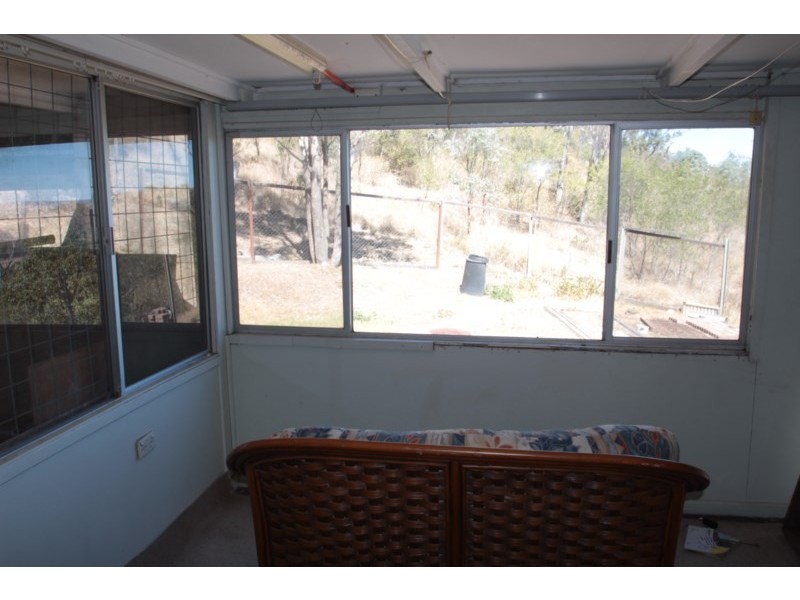 13 Rowland Court, Gowrie Mountain QLD 4350