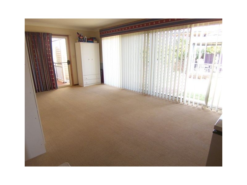 3 Woodlands Close, Middle Ridge QLD 4350