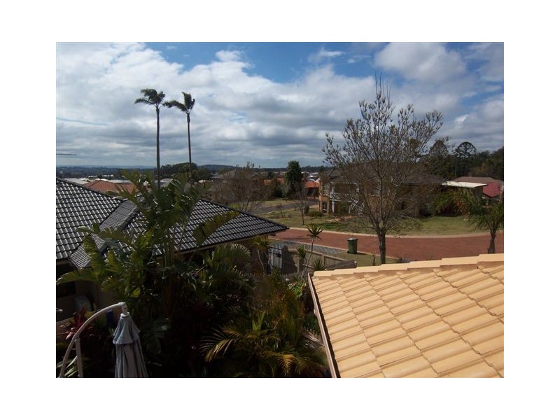 3 Woodlands Close, Middle Ridge QLD 4350