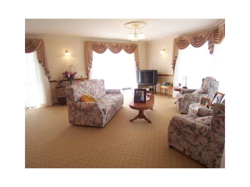 3 Woodlands Close, Middle Ridge QLD 4350