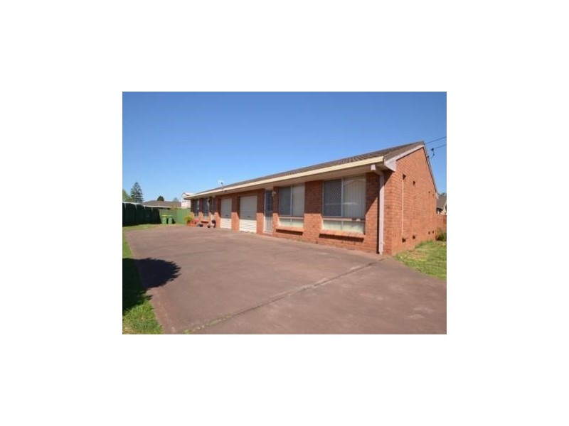 1/16 Bischof Street, Wilsonton Heights QLD 4350