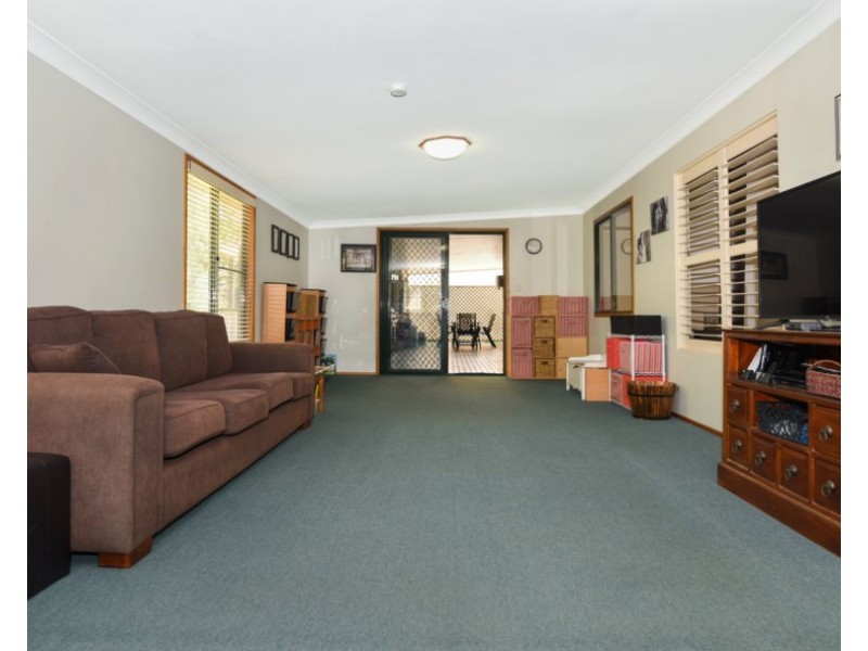 5 Highview Street, Meringandan West QLD 4352