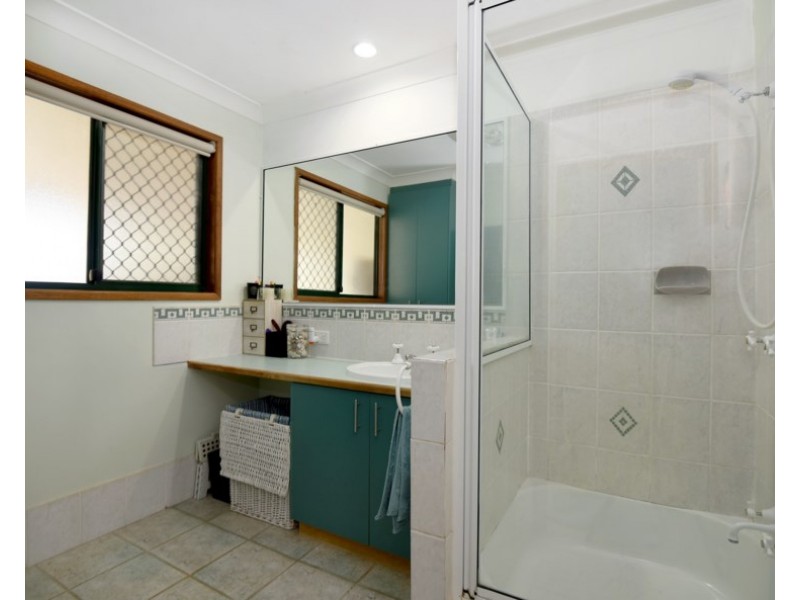 5 Highview Street, Meringandan West QLD 4352