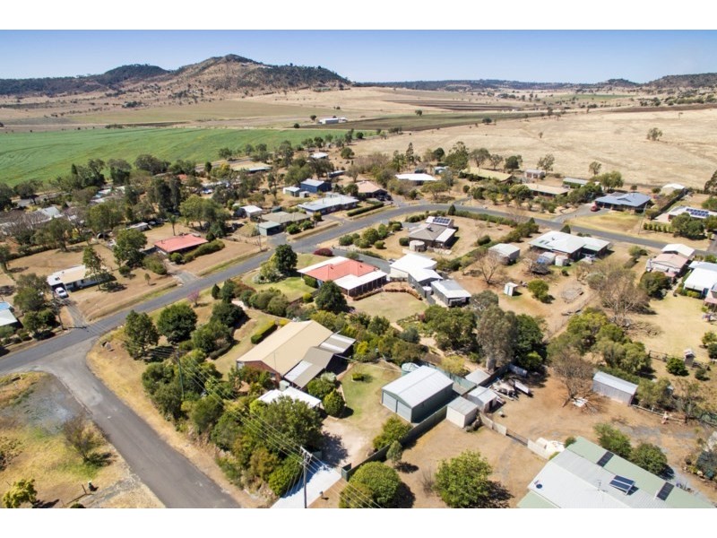 18 Gulligal Street, Kingsthorpe QLD 4400