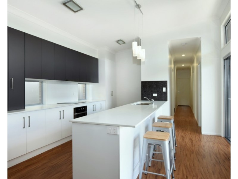 7/26 Andersson Court, Highfields QLD 4352