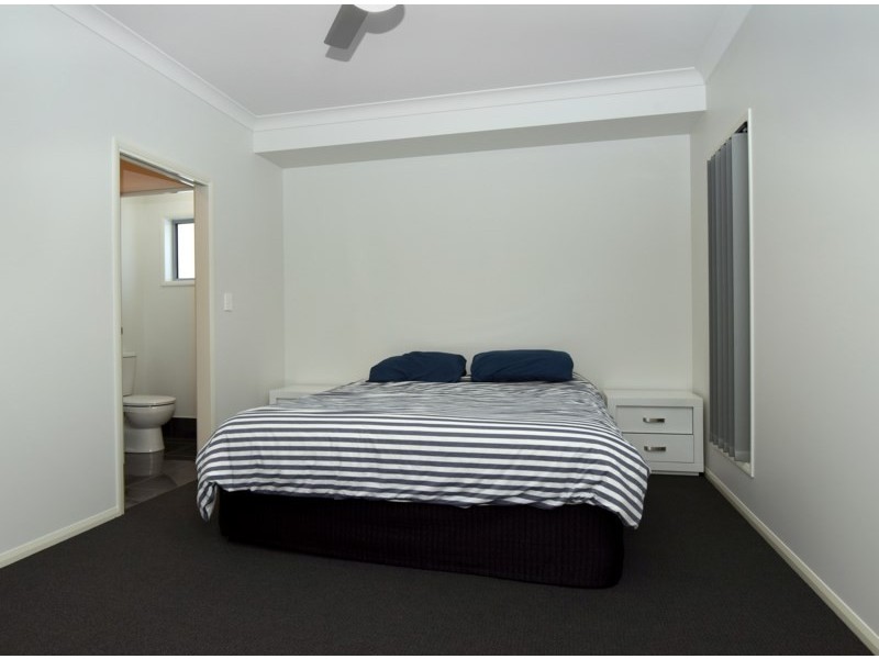 7/26 Andersson Court, Highfields QLD 4352