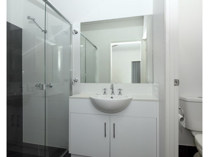 7/26 Andersson Court, Highfields QLD 4352