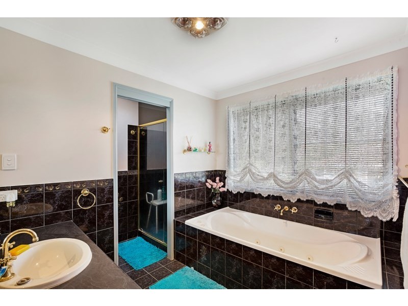 13 Parkland Close, Rangeville QLD 4350