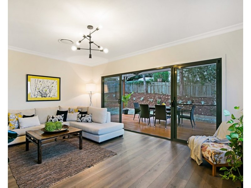 3 Ferguson Street, Mount Lofty QLD 4350