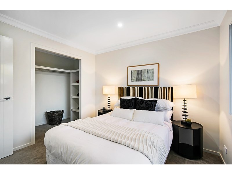 3 Ferguson Street, Mount Lofty QLD 4350