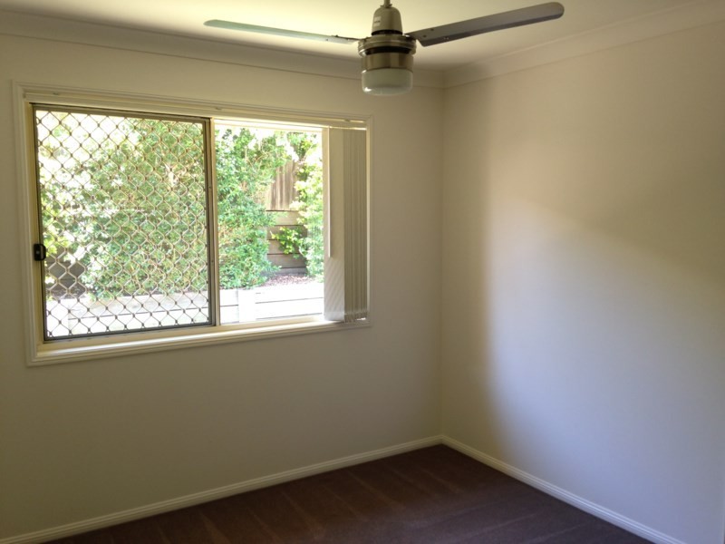 2/6 Winning Street, Glenvale QLD 4350