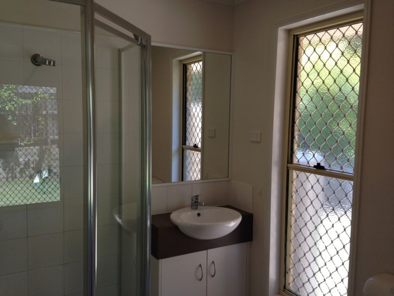 2/6 Winning Street, Glenvale QLD 4350