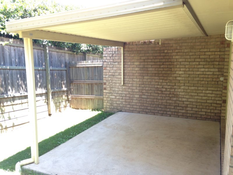 2/6 Winning Street, Glenvale QLD 4350