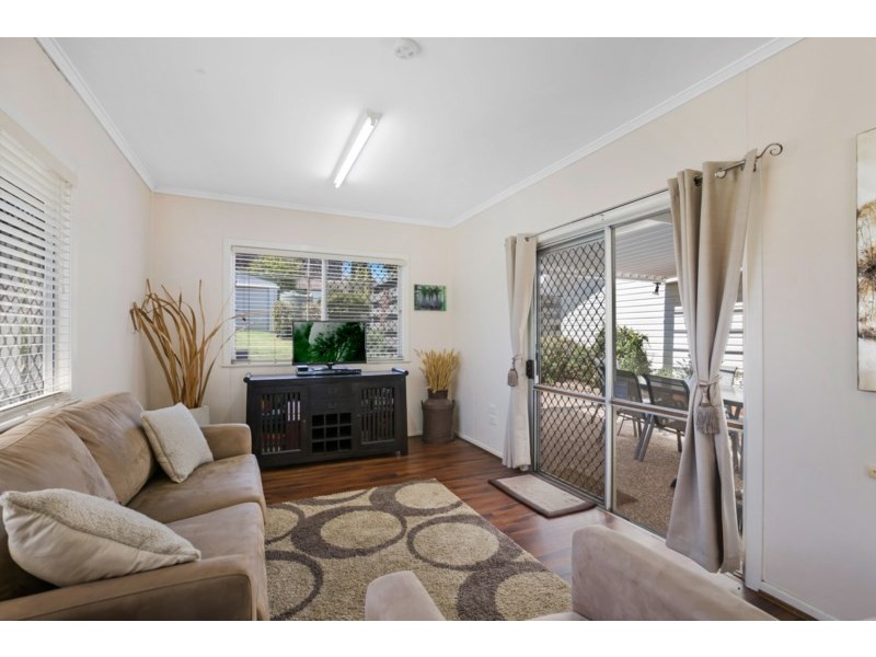 12 Lovett Street, Rangeville QLD 4350