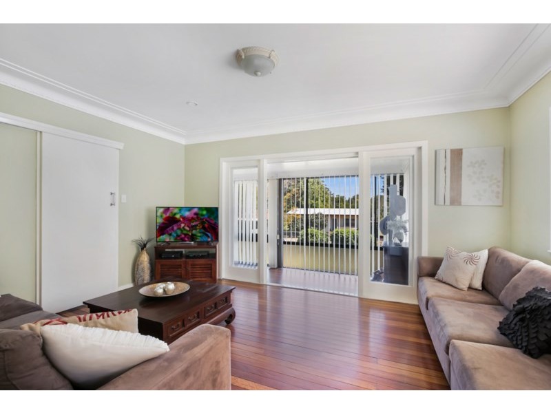 12 Lovett Street, Rangeville QLD 4350