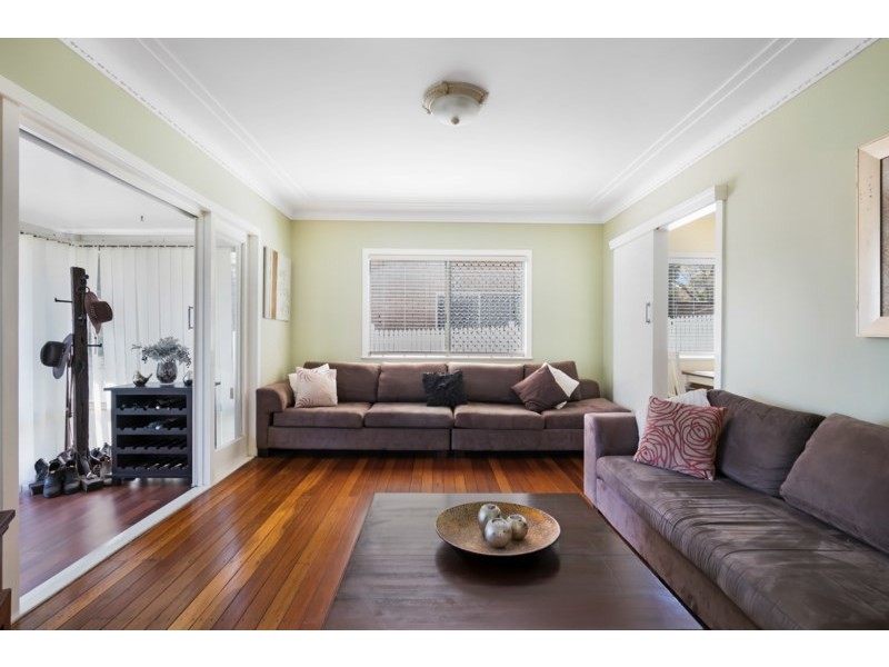 12 Lovett Street, Rangeville QLD 4350