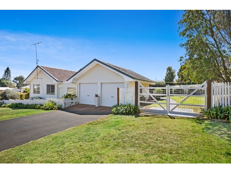 12 Lovett Street, Rangeville QLD 4350