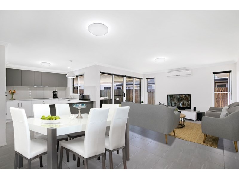 10 Nash Drive, Glenvale QLD 4350