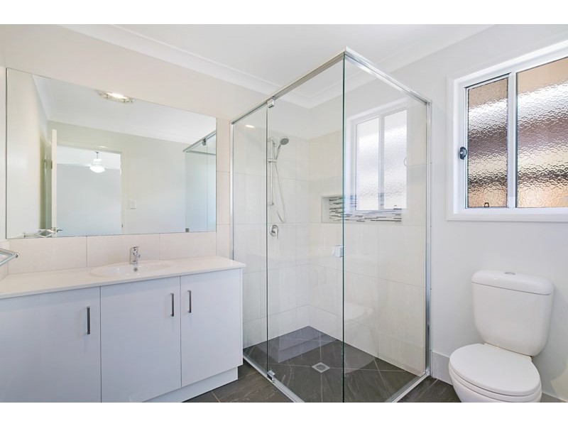 10 Nash Drive, Glenvale QLD 4350