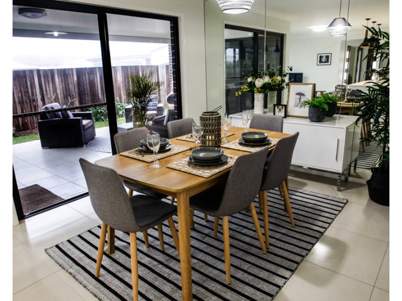 39 Calypso Crescent, Middle Ridge QLD 4350