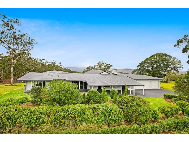 292 Rowbotham Street, Middle Ridge QLD 4350