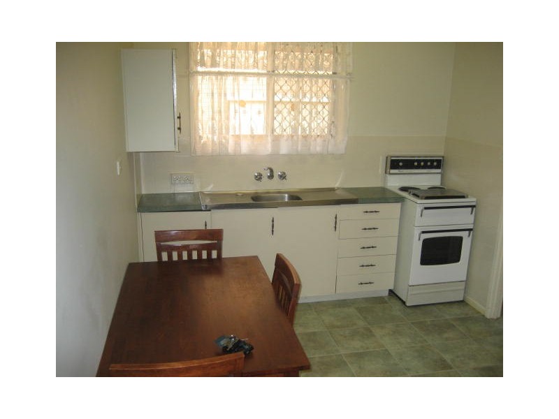 2/22 Tourist Road, Rangeville QLD 4350