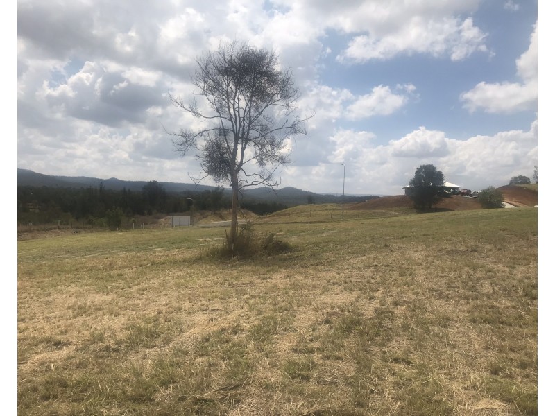 31 O’Neils Road, Withcott QLD 4352