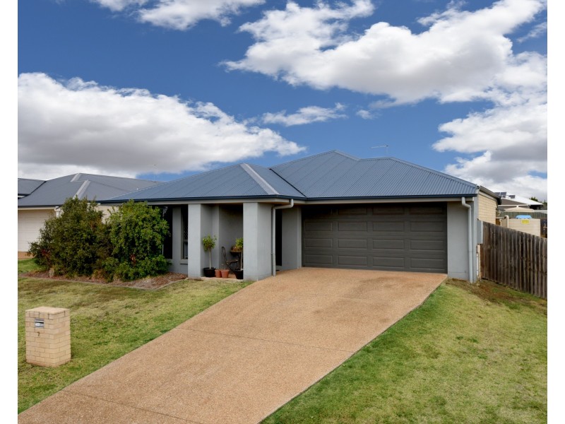 7 Goshawk Drive, Kleinton QLD 4352