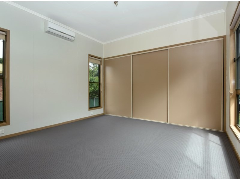 19 Llewellyn Street, Centenary Heights QLD 4350