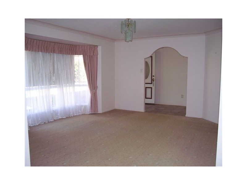 9 Shamrock Court, Middle Ridge QLD 4350