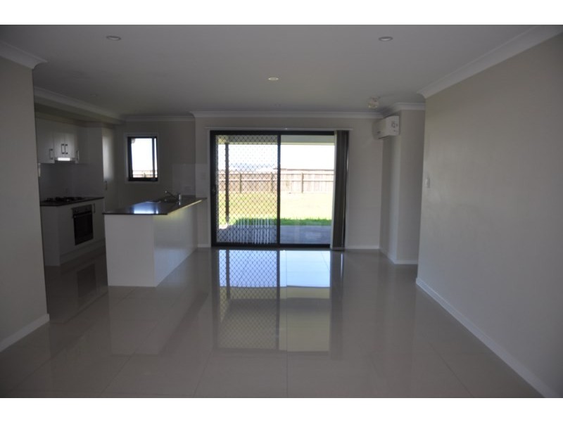22 Tarcoola Street, Wyreema QLD 4352