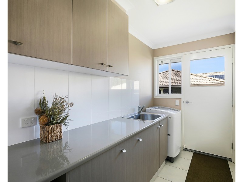 20 Beardsworth Court, Middle Ridge QLD 4350