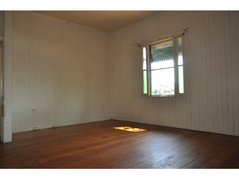 249 Bridge Street, Newtown QLD 4350