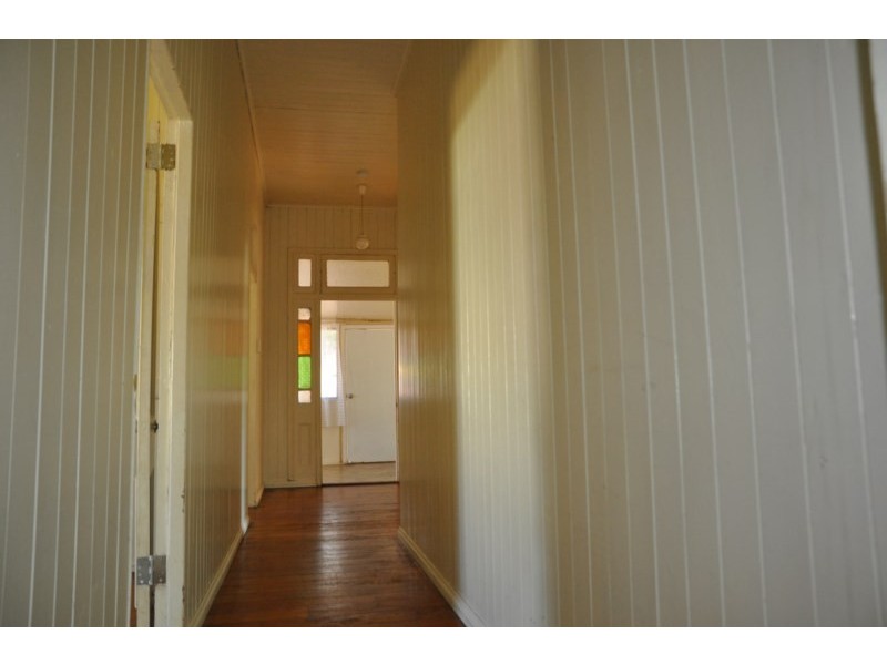 249 Bridge Street, Newtown QLD 4350