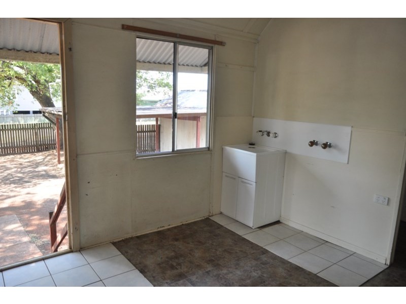 249 Bridge Street, Newtown QLD 4350